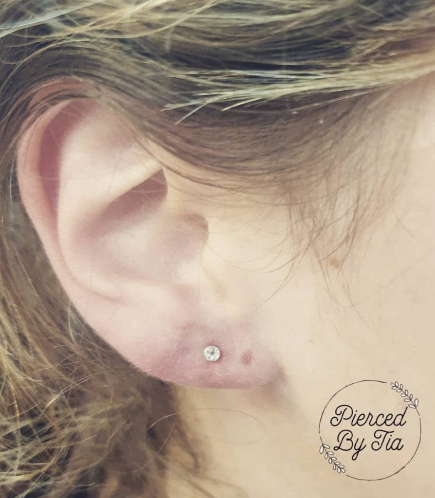 pierced_by_tia_71966772_171888397281250_2765351529732045065_n
